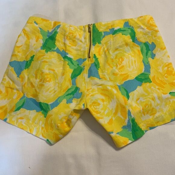 Lilly Pulitzer size 00 Deenie sunflower yellow rose shorts - Picture 2 of 9